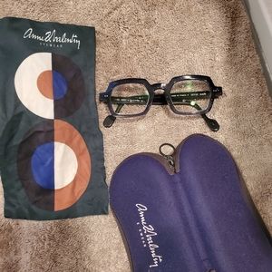 Anne and Valentin Defoe glasses